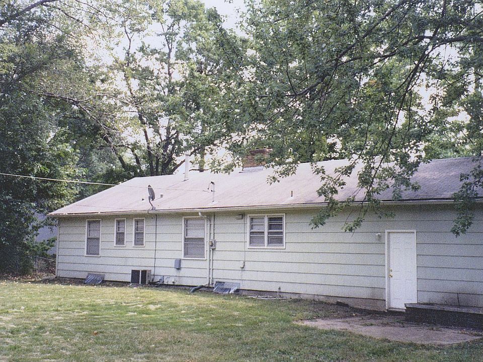 2nd image of 7808 E 100th St