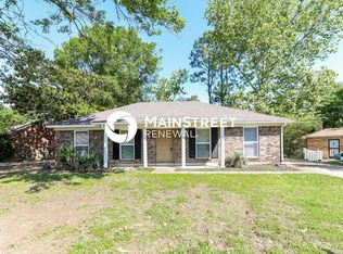 6076 Elk Grove Rd, Memphis, TN 38115