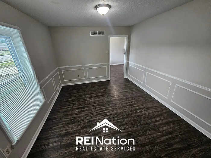 5 bed, 3.0 bath, 2603 sqft, $2,195 — Photo 3