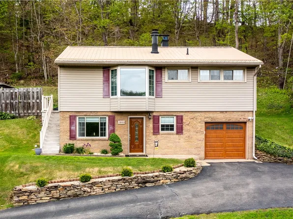 2991 Pine Grove Rd, Industry, PA 15052