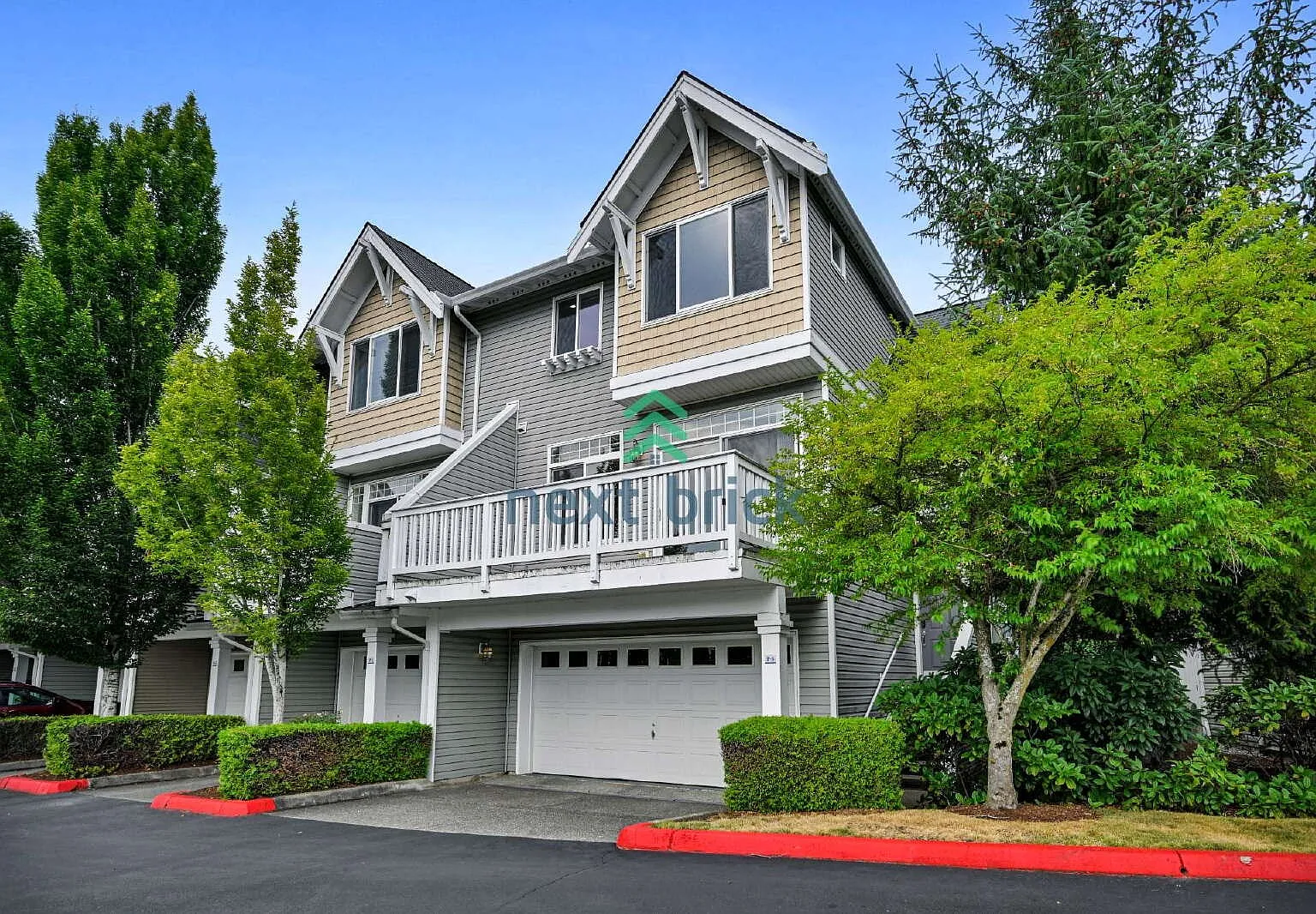 "Spacious 3-Bedroom Retreat with 3.5 Baths in Issaquah - 1,707 Sq. Ft. of Comfort!" — Photo 1
