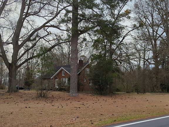 2nd image of 6153 Highway 101 N