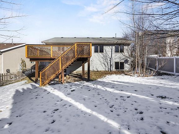 3rd image of 6121 Roseberg Road