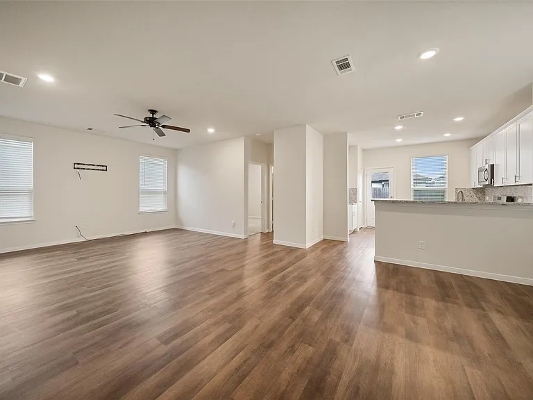 14551 Maple Field Dr — Photo 2