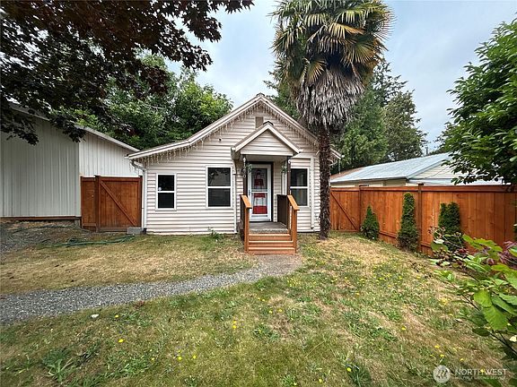 2nd image of 1270 Retsil Road E