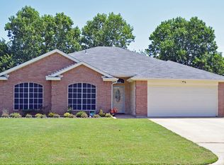 1502 Fern Dr, Mansfield, TX 76063