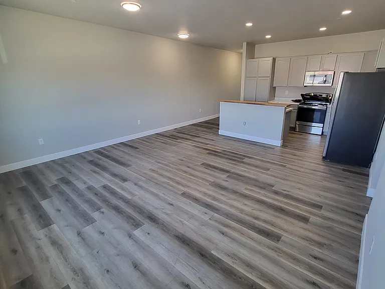 2760 8th Ave #A — Photo 14