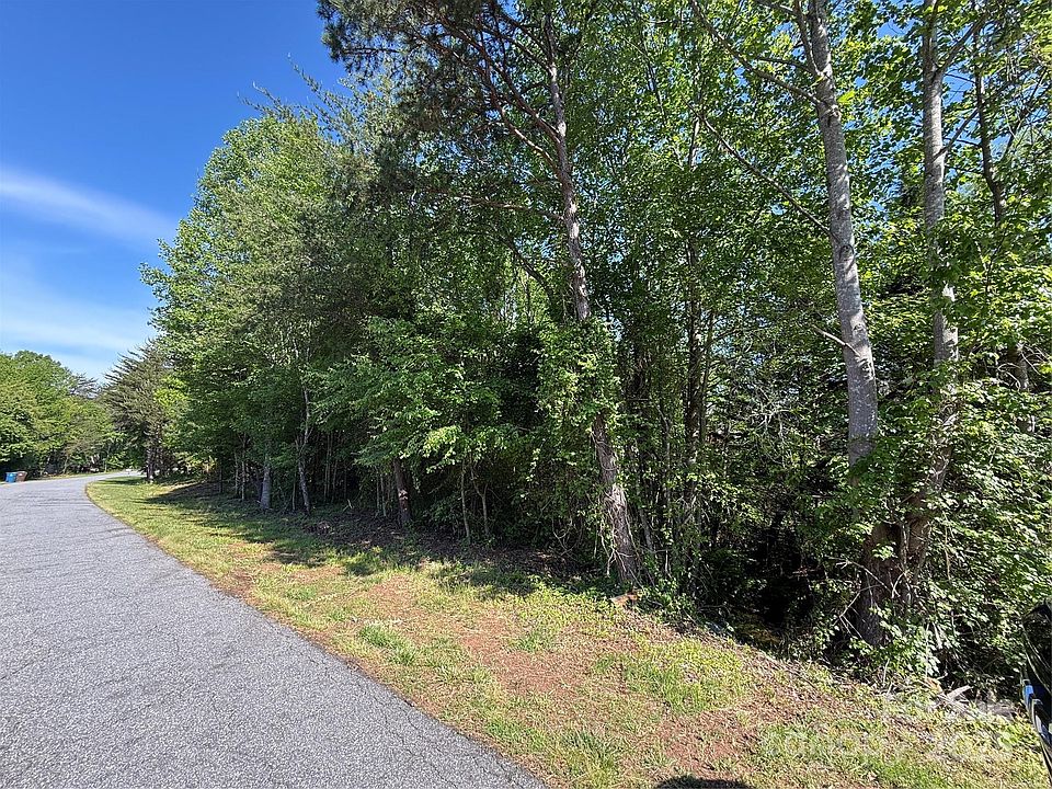 2nd image of 19 Wittenburg Springs Dr Lot 19