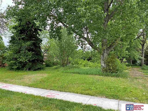 5th image of 2430 S Coddington Ave