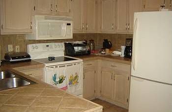 5th image of 667 W Cadillac Dr