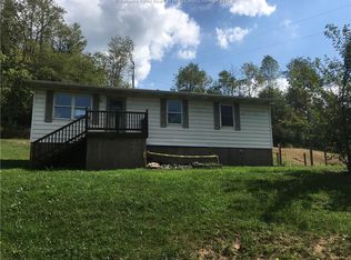3549 Charleston Rd, Gandeeville, WV 25243