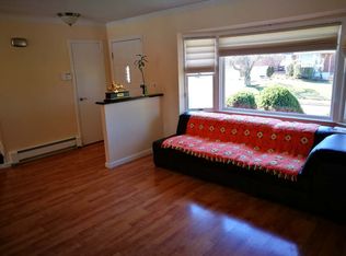 321 Ellen Pl, Jericho, NY 11753