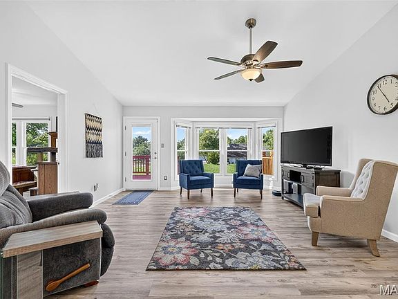 5th image of 143 Maryland Dr #54A