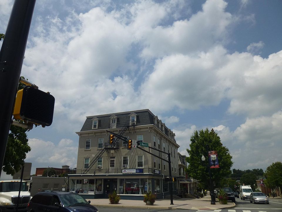 2nd image of 14 W Main St APT 1