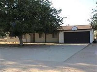 15562 Larch St, Hesperia, CA 92345