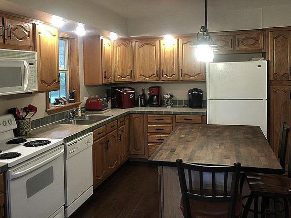 5th image of 25282 Washington Dr