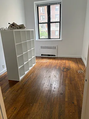 Rented by SP Brokerage Inc | media 12