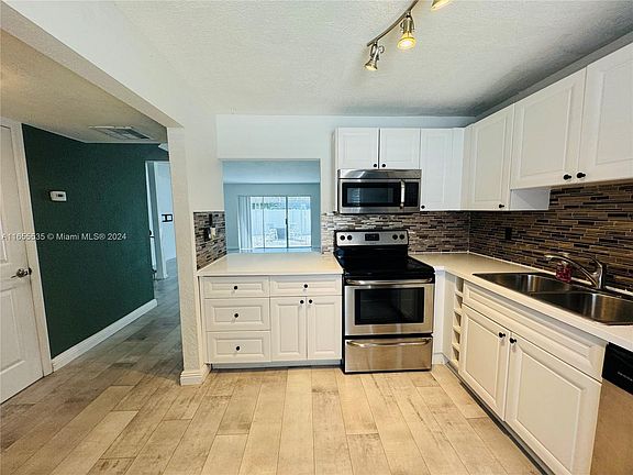2nd image of 3917 SW 67th Ter #105