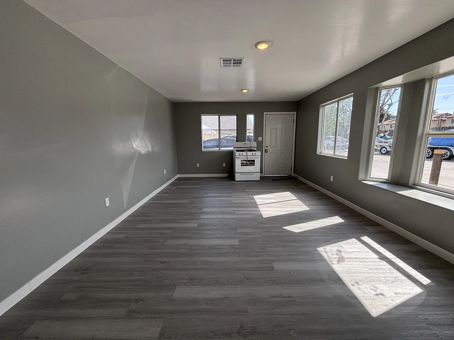 326 Beardsley Ave #1 photo 1