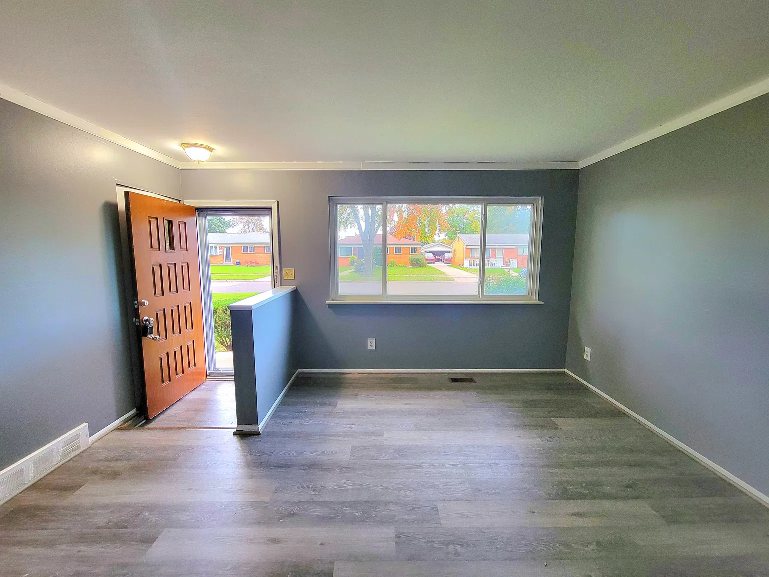3 bed, 1.5 bath, 1124 sqft, $1,600 — Photo 3