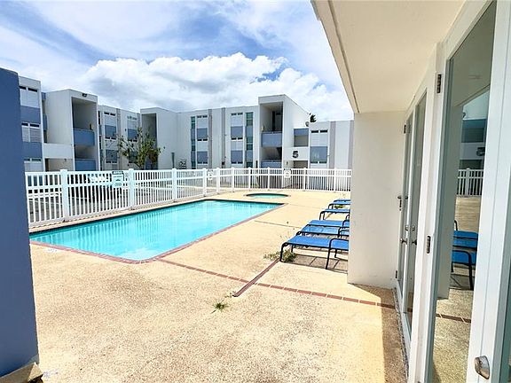 3rd image of 2 COND. GARDEN VIEW #4-42