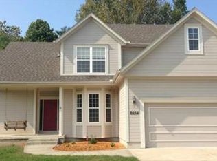8054 N Highland Ave, Kansas City, MO 64118