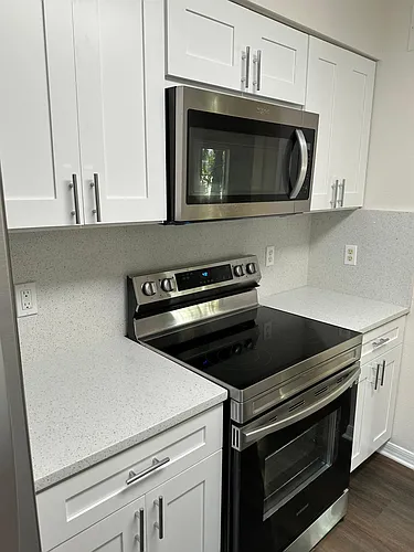 4003 Dolphin Dr Photo 1