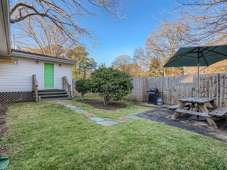 1149 Vista Trl NE — Photo 26