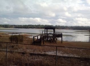 127 Old Cue Lake Rd, Hawthorne, FL 32640