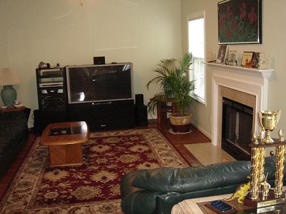 5th image of 9875 Lauren Hall Ct