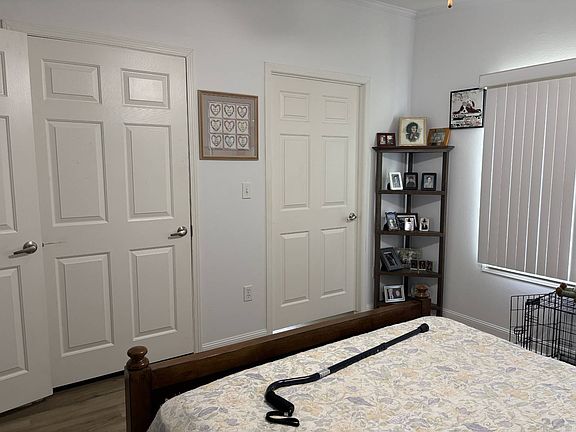 2nd image of 406 Town & Country Blvd #600T