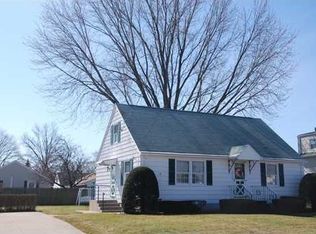 479 Kenyon Ave, Pawtucket, RI 02861