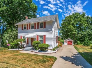 1219 Faussett Rd, Howell, MI 48855