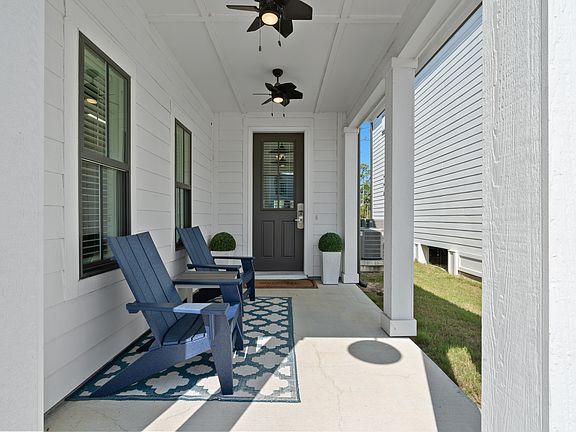 2nd image of 4688 Casablanca Dr