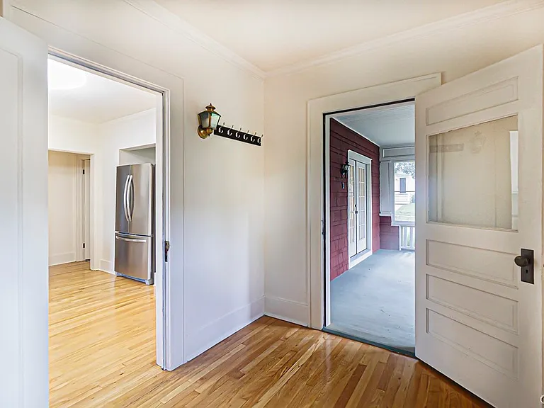 6 Sanger Ave — Photo 27