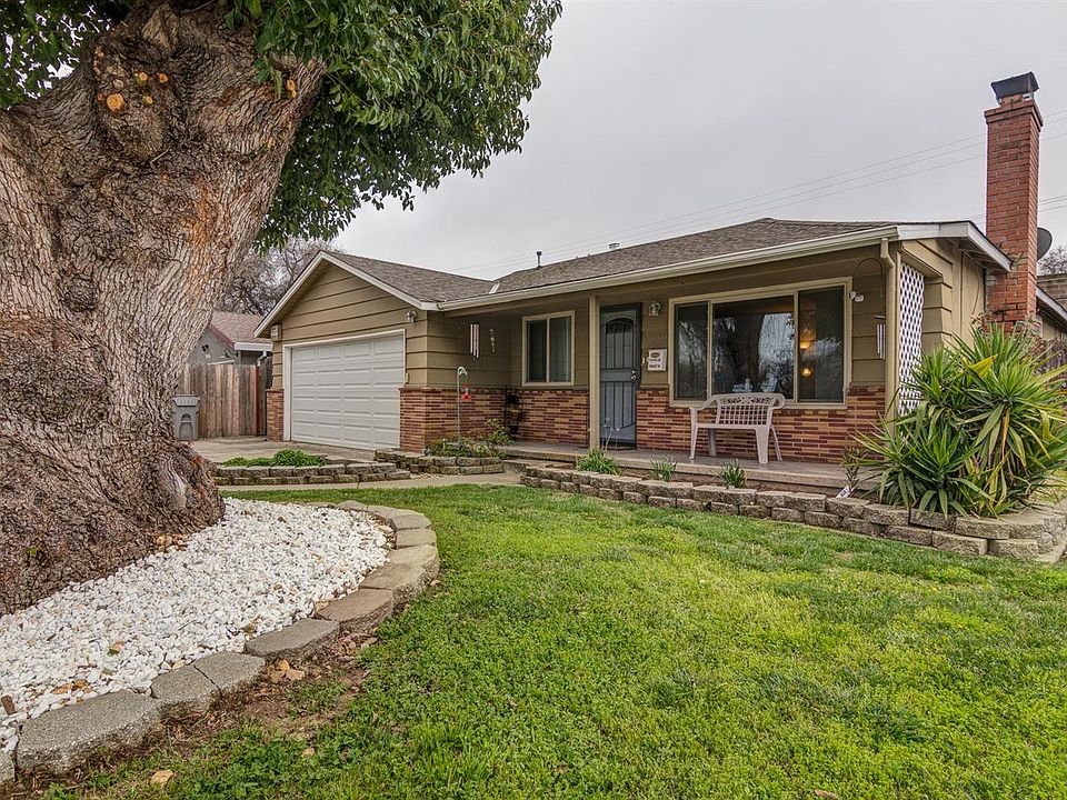 2nd image of 1909 Buckeye Dr
