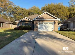 6111 Albray Dr, Gulf Shores, AL 36542