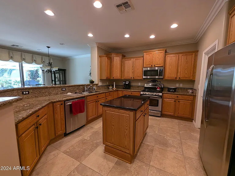 3658 N Princeton Ct — Photo 8