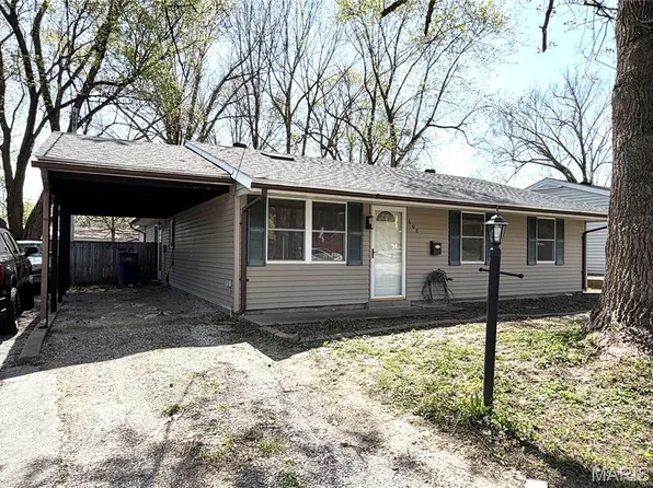 608 E Adams St, Belleville, IL 62220