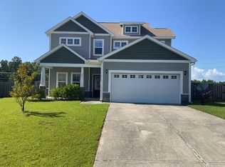 224 Admiral Ct, Sneads Ferry, NC 28460