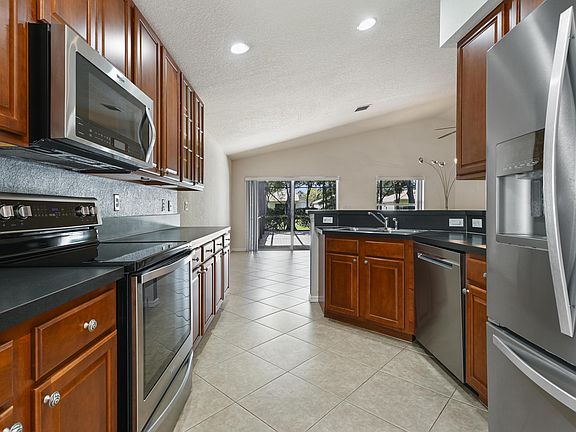 5th image of 5314 Vernio Ln