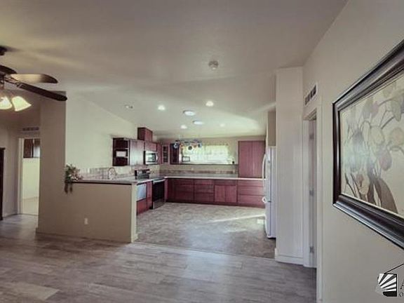 5th image of 10326 S Linda Ln