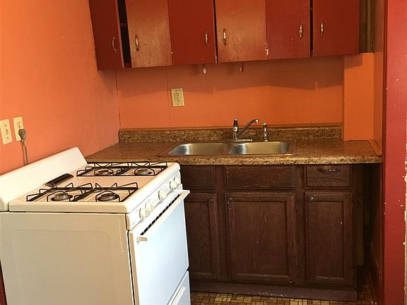 4th image of 1257 Rose Ave
