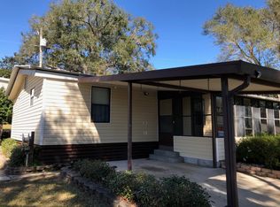 19 Valley Dr, De Leon Springs, FL 32130