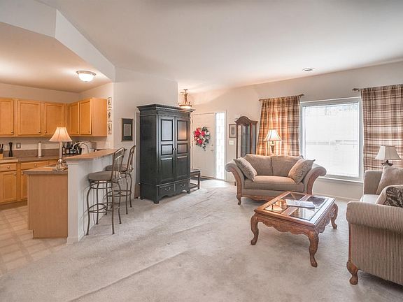 3rd image of 2056 Cloverly Ln