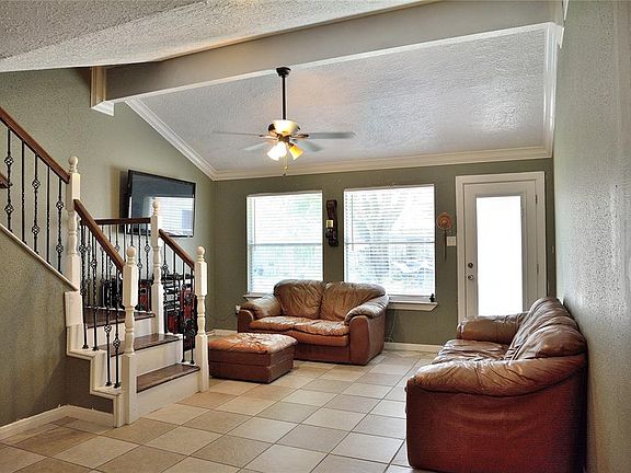 5th image of 19526 Lazy Valley Dr