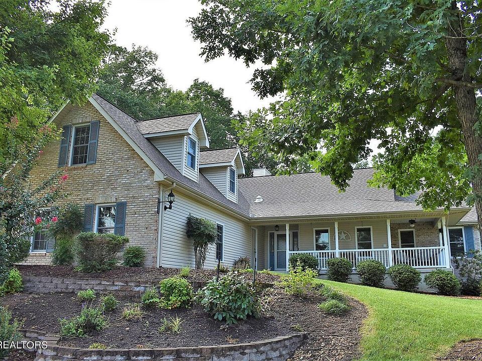1st image of 15 Brixton Ln