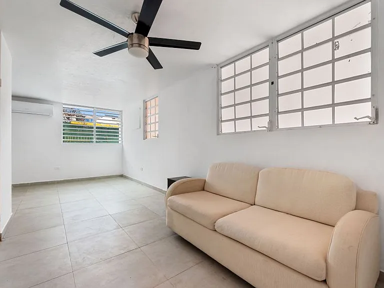 Urb Crown Hills 127 Calle Carite — Photo 33