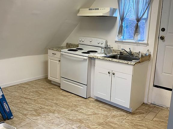 5th image of 183 Ferry St APT 6
