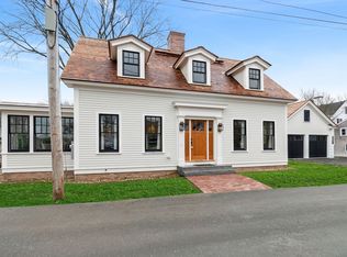 10 Union Pl, Newburyport, MA 01950